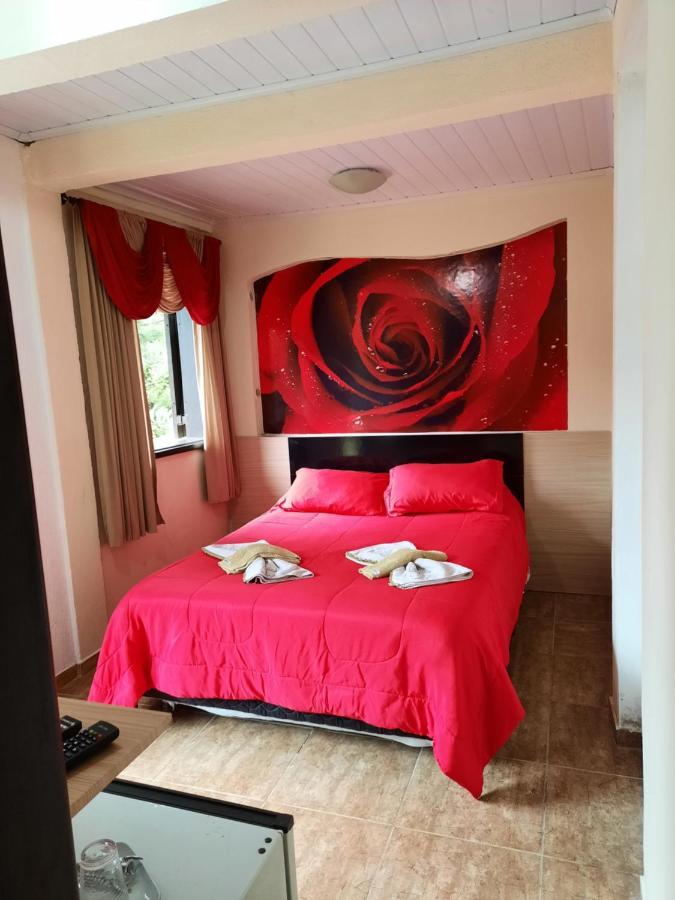 Pousada Casa Do Portal 蒙特韦尔迪 外观 照片
